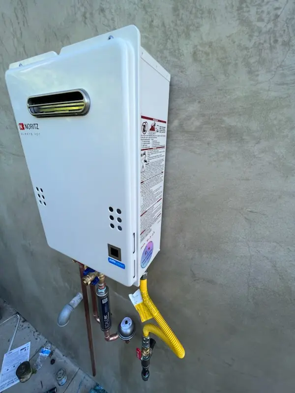 Tankless water heater installation for Downtown Castle Rock homes